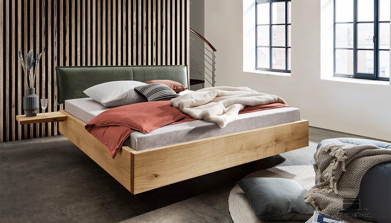 Mit Kopfteil in Grün