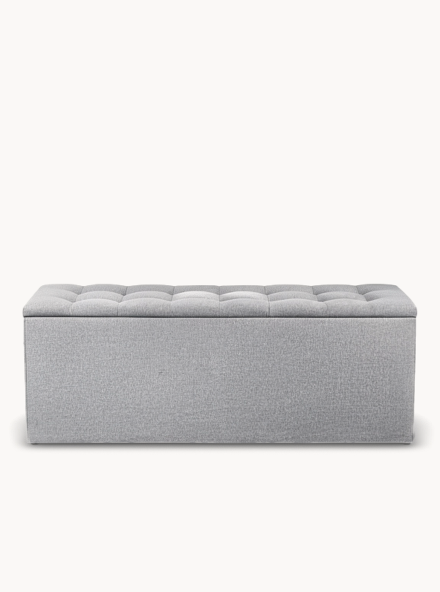 Betttruhe mit Knöpfen