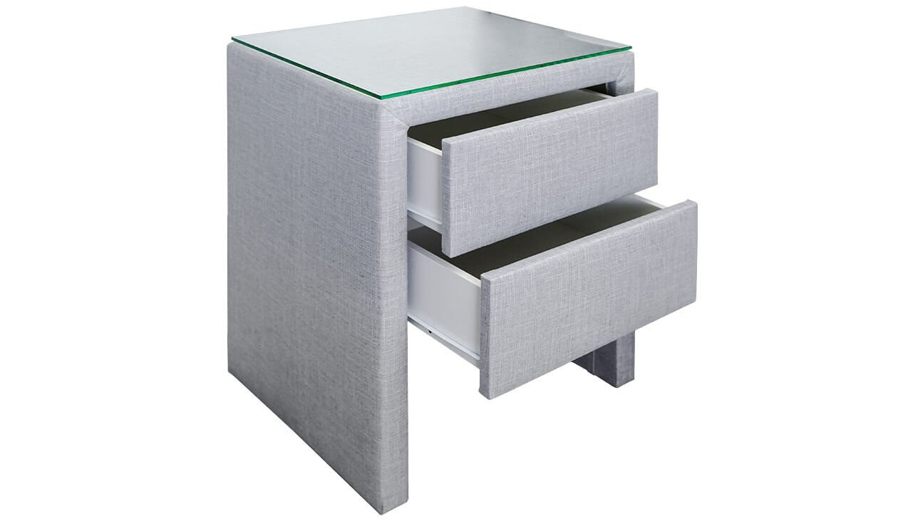 2 Schubladen mit Druckautomatik 