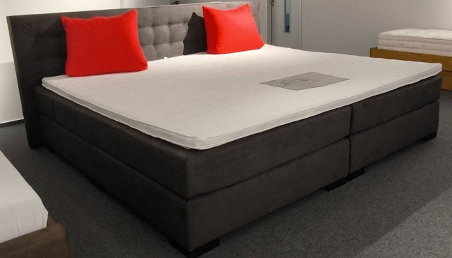 Boxspringbett Paul 280 x 240 cm - Abverkauf
